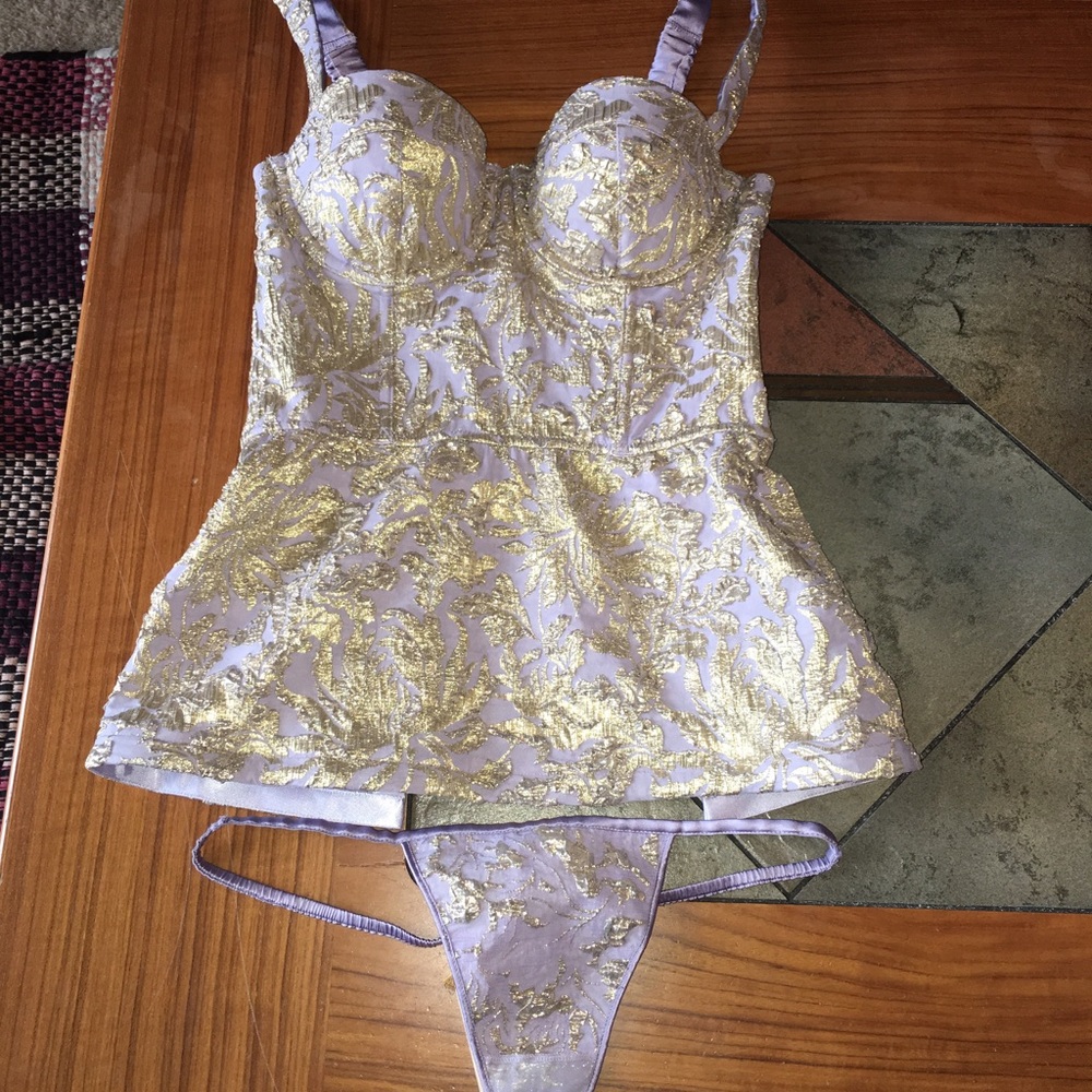 Victoria's Secret Peplum Corset 34B